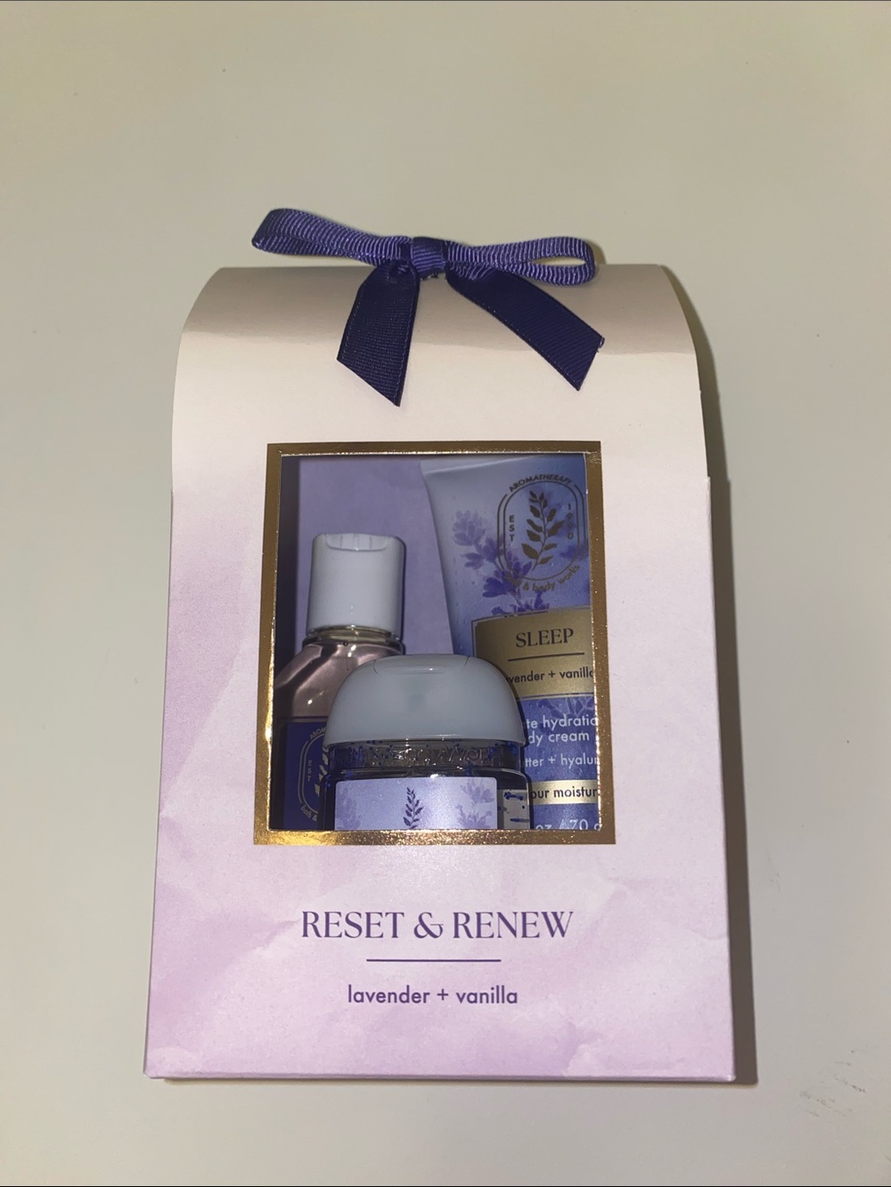 Bath & Body Works Aromatherapy Lavender Vanilla Mini Gift Set